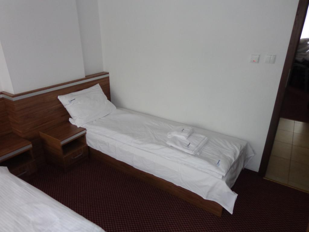 Adamar Jastrzebia Gora Bed & Breakfast Room photo